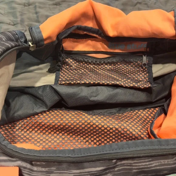 Adidas Gym Bag / Overnight bag - Picture 4 of 5